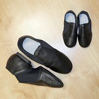 Popular Bloch Jazz shoes from a tiny baby size 8 to girls and adults Jazz shoes in sizes 9, 10, 11, 12, 13, 1,2,3,4,5,6,7, and 8 including half sizes at Dancers Boutique Amersham. Dancewear always in stock to take away with you!